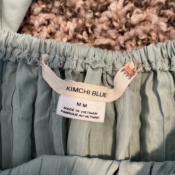 Urban Outfitters Kimchi Blue Claudette Crinkle Babydoll Mini Dress, Size M - Picture 3 of 3